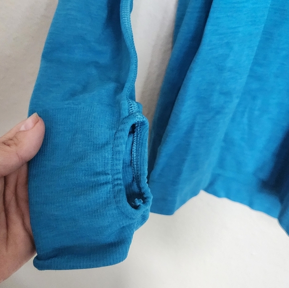 Asics NWT Blue Seamless Long Sleeve Top Size Large - Picture 2 of 6